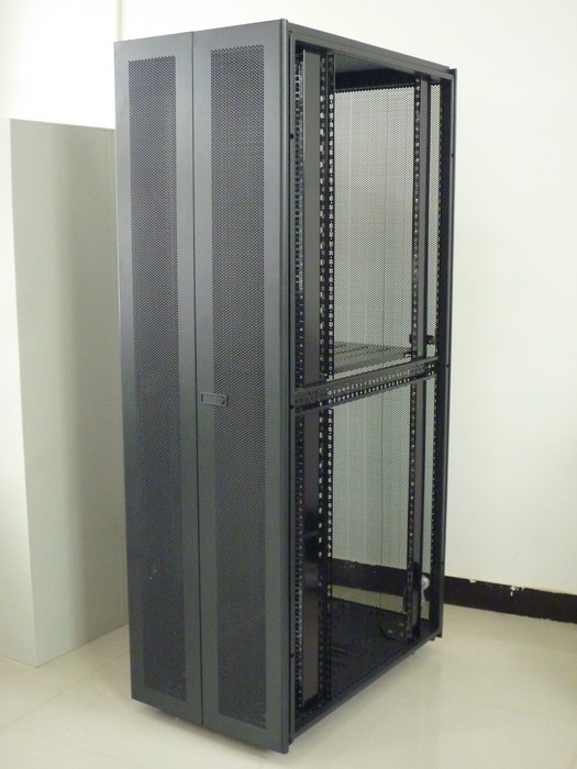 XC-2网络服务器机柜5.jpg